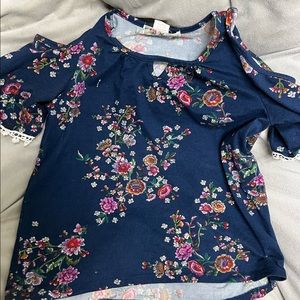 Girls Short Sleeved shirt